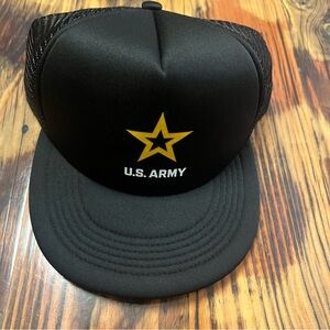 US Army Black Trucker style hat. Adjustable.